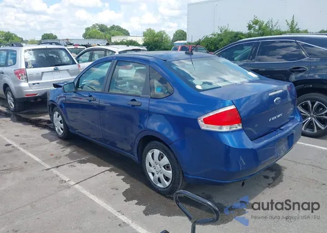 2008 Ford Focus S z USA, uszkodzony, nr VIN 1FAHP34N28W148154